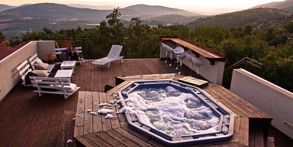 Roof Of The Galilee Villa Amirim Ruang foto